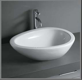 Model: 9007 Elegant æggeformet porcelænshåndvask  til montering på bord. Uden overløb.  650x475x190